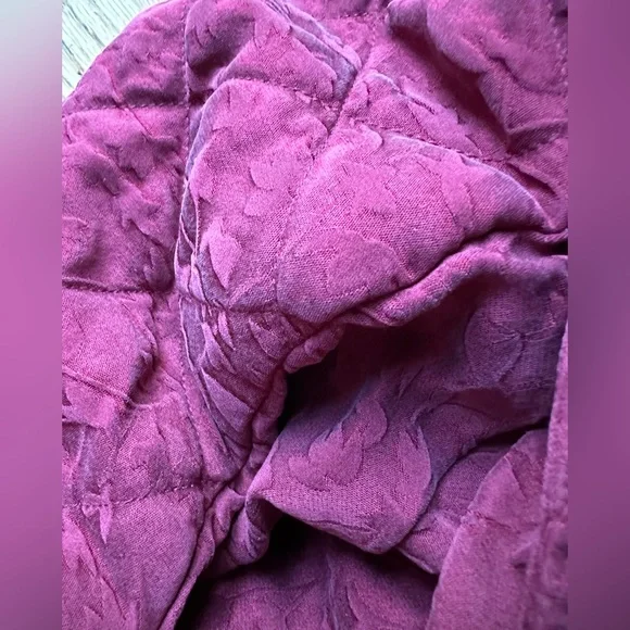 Eileen Fisher silk quilted jacket with pockets medium maroon - Picture 6 of 8